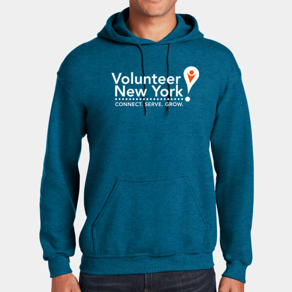 How to Volunteer at New York Fashion Week: Insider’s Guide